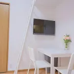 閑静な住宅街_暖かく居心地の良いデザイン Yoe-6